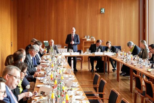 Eigenheimerverband Deutschland veranstaltet erneut Parlamentarisches Frühstück mit Politikern und Partnern