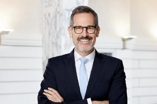 Frederic Waterstraat leitet das ESG Management bei M.M.Warburg & CO