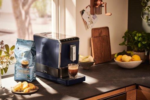 Ein Traum in Nachtblau: Der Vollautomat Esperto Caffè in limitiertem „Night Blue“