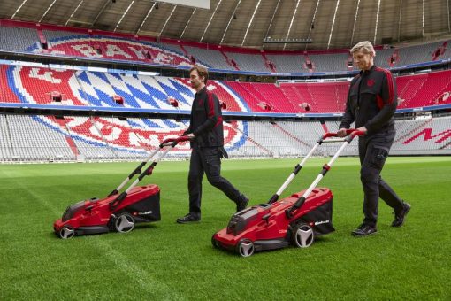 So pflegt der FC Bayern München seinen Profi-Rasen
