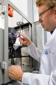 TÜV Rheinland: Bei Sonnenbrillen auf ausreichenden UV-Schutz achten