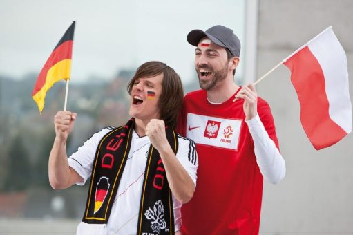 TÜV Rheinland: Bei WM-Fan-Schminke auf Inhaltsstoffe achten