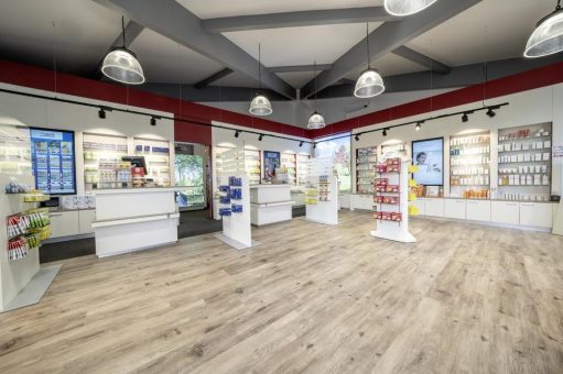 Mühlen-Apotheke an neuem Standort – moderner Ladenbau sorgt für besseren Kundenservice