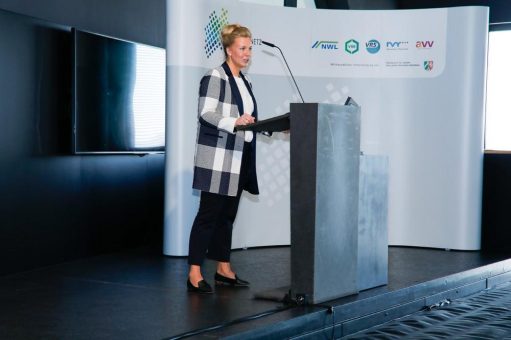 Gemeinsam für eine klimafreundliche Mobilität: Land fördert die Vernetzung in Städten, Kreisen und Gemeinden