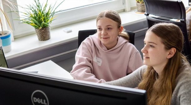 Brockhaus AG begeistert beim Girls‘ Day junge Talente für eine Karriere in der IT-Branche