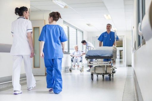 Stellenangebote einer privaten Reha-Klinik in Franken – Gesundheitsschwester und Krankenpfleger Neurologie für Phasen C und D in Voll- oder Teilzeit