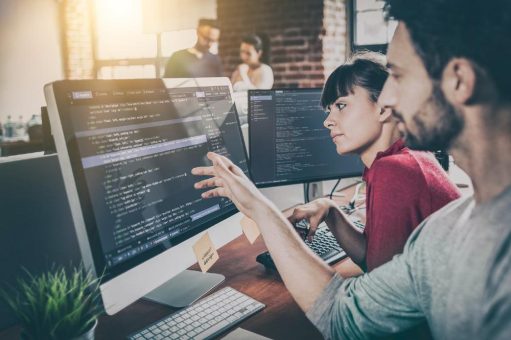 Headhunter Gesundheitswesen mit attraktiven Stellenangeboten für Digital Natives – Recruiter Experte für Talente und Spezialisten der Digitalisierung