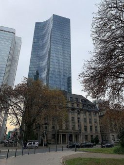 Ampega Asset Management GmbH vermietet die SKYPER-Villa, Taunusanlage 1 in Frankfurt/Main an die Deutsche Bundesbank