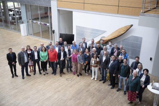 Gemeinderat Friedrichshafen besucht Garchinger Zeppelin Zentrale