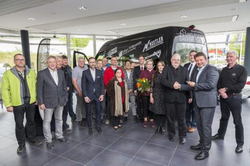 Eduard-von-Winterstein-Theater mit neuem Theaterbus unterwegs