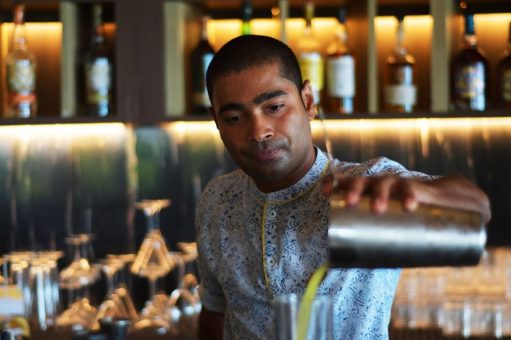 Der Bartender der Stars im Kandima Maldives