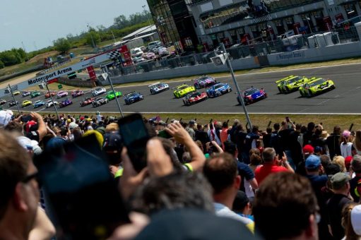 Neuer Streckenrekord und 35.000 Besucher beim DTM Auftakt in der Motorsport Arena Oschersleben