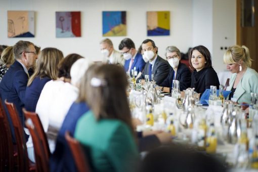 Jetzt erst recht! Menschenrechte in Deutschland und weltweit stärken