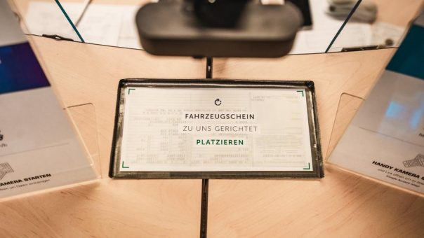 Den Fahrzeugschein in wenigen Sekunden einscannen und digital weiterverarbeiten