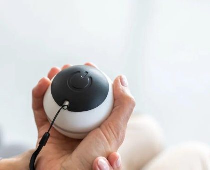 Ein Ball gegen den Tremor