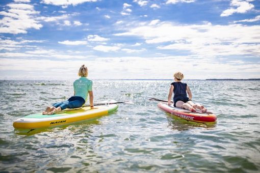 Jetzt werden die Bretter geputzt: 6 sommerliche SUP-Ideen an der Ostsee Schleswig-Holstein