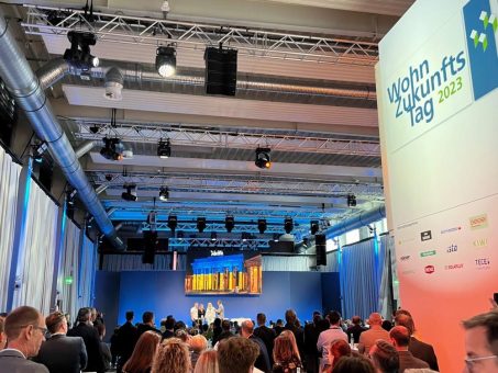 Wohnungswirtschaft macht sich schon jetzt für Wiederaufbau der Ukraine stark – beim WohnZukunftsTag des GdW werden Zukunftsideen diskutiert