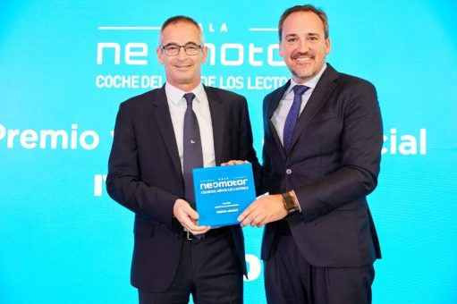 IVECO eDAILY gewinnt den ersten Neomotor-„Commercial-Vehicle-of-the-Year“-Award