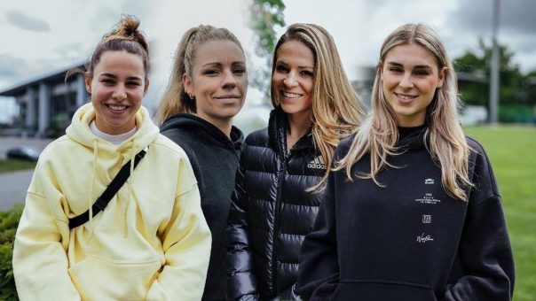 DFB-Nationalspielerinnen übernehmen 11 Mädchen-Patenschaften von World Vision