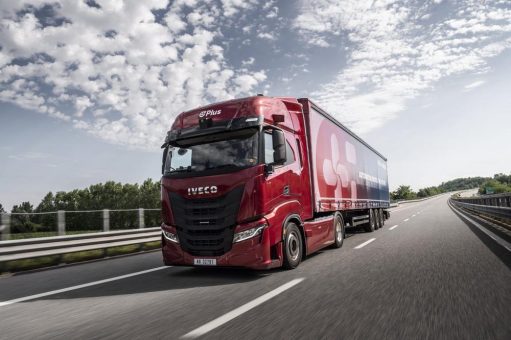 Automatisierter Lkw von IVECO und Plus ist ab sofort auf öffentlichen Straßen in Deutschland unterwegs