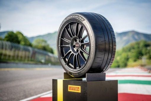 Pirelli präsentiert den P Zero Trofeo RS: Den bisher sportlichsten Reifen der Pirelli Range für Automobile