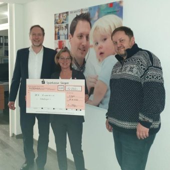 DRK Frauenverein Siegen spendet 12.000 Euro für pädiatrische onkologische Ambulanz an der DRK-Kinderklinik Siegen