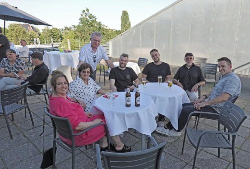 Gute Stimmung beim Sommerfest der Berliner Dachdecker