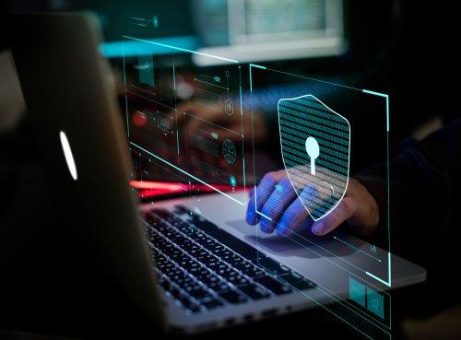 Wie KMU mit sechs Schutzmaßnahmen zunehmenden Cyberattacken 2022 vorbeugen