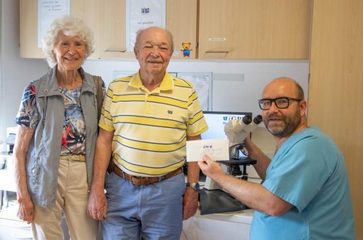 Arno Wild spendet 600 Euro an den Förderverein der Klinik für Kinder- und Jugendmedizin Rüsselsheim „fiPs“