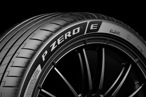 Pirelli veröffentlicht den P Zero E: Der sportliche Reifen ist ein Meister der Technologie und Nachhaltigkeit