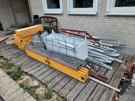 Schrotthandel in der Nähe von Remscheid bieten auch Autoverschrottung