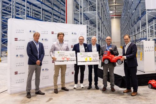 Schlüsselübergabe erfolgt – Iveco Group bezieht neues Ersatzteillager in Giengen an der Brenz