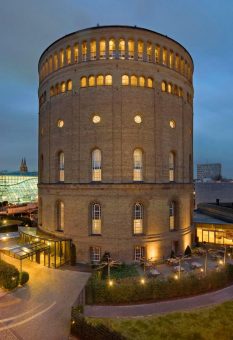 Curio Collection by Hilton eröffnet neues Hotel im legendären ehemaligen Wasserturm