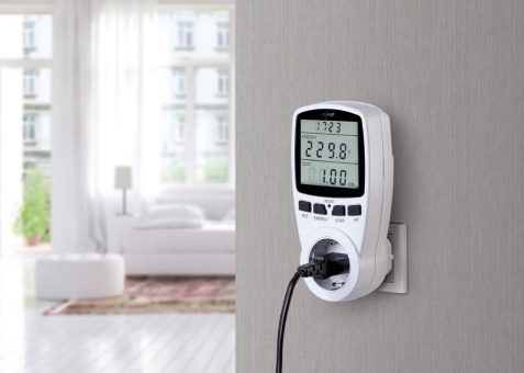 revolt Digitaler Energiekostenmesser mit XXL Jumbo Display, bis 3.680 Watt