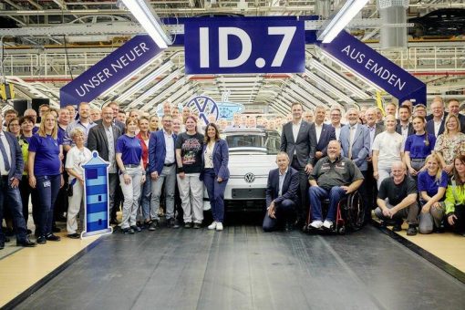 Das vollelektrische Weltauto aus Emden: Volkswagen fährt Produktion des ID.71 hoch