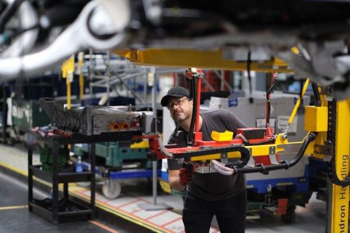 JLR schafft 300 neue Arbeitsplätze in den englischen Midlands für die steigende Produktion von Range Rover und in Vorbereitung auf nächste Generation von Elektroautos