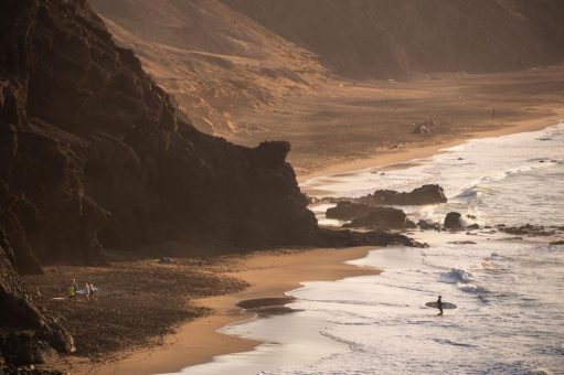 Die Jagd nach der perfekten Welle: Die Kanarischen Inseln – Surfparadies im Atlantik