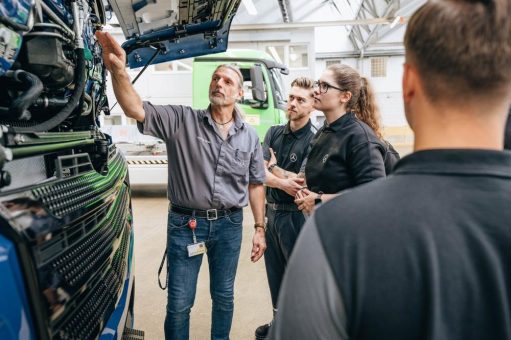 Ready, set, go: Ausbildungsstart für rund 550 Jugendliche bei Daimler Truck