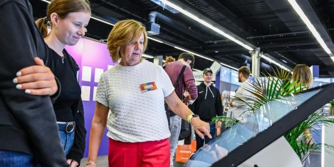 Auf der HORIZON Karlsruhe können Jugendliche eine Sprachreise nach Malta gewinnen