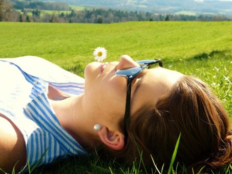 Vorsicht Frühlingssonne! Darum brauchen die Augen jetzt Schutz