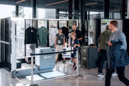 Borussia Mönchengladbach setzt auf payfree: Fußball-Bundesligist pilotiert Self-Service Fanshop für besseres Stadionerlebnis