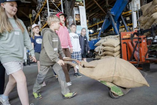 Jubiläum der Entdecker: 10.000 Hafen-Scouts entdecken den Hamburger Hafen