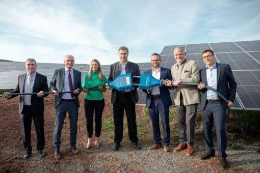Neu in Betrieb: 125 Megawatt-Solarpark in Bayern