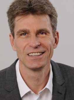 IFS beruft Franz Felsmann zum Vice President Sales für die DACH-Region