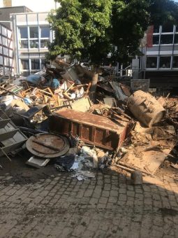 Hitzler Ingenieure Mitarbeiter spenden für Hochwasseropfer