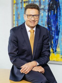 Vorstandsvorsitzender Martin Hettich verabschiedet sich Ende des Jahres in den Ruhestand – Nachfolge geregelt