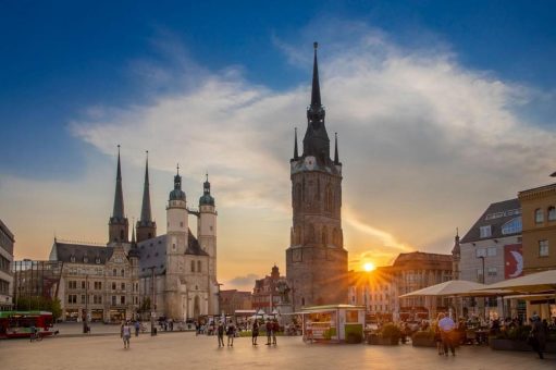 Zweistelliges Wachstum und ausländische Gäste kehren zurück