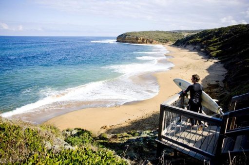Surfen wie in “Surviving Summer”: Das sind die coolsten Hotspots aus der Erfolgs-Serie
