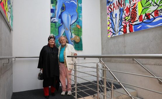 Stay wild! – Heidelberg iT zeigt exklusive Doppelausstellung „ELVIRA BACH und STEFAN SZCZESNY“ bei Kunst-im-Serverhotel