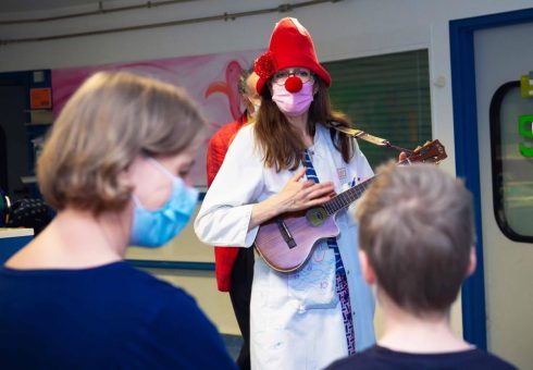 Nähe trotz Distanz – Als Clinic-Clownin unterwegs im UKM